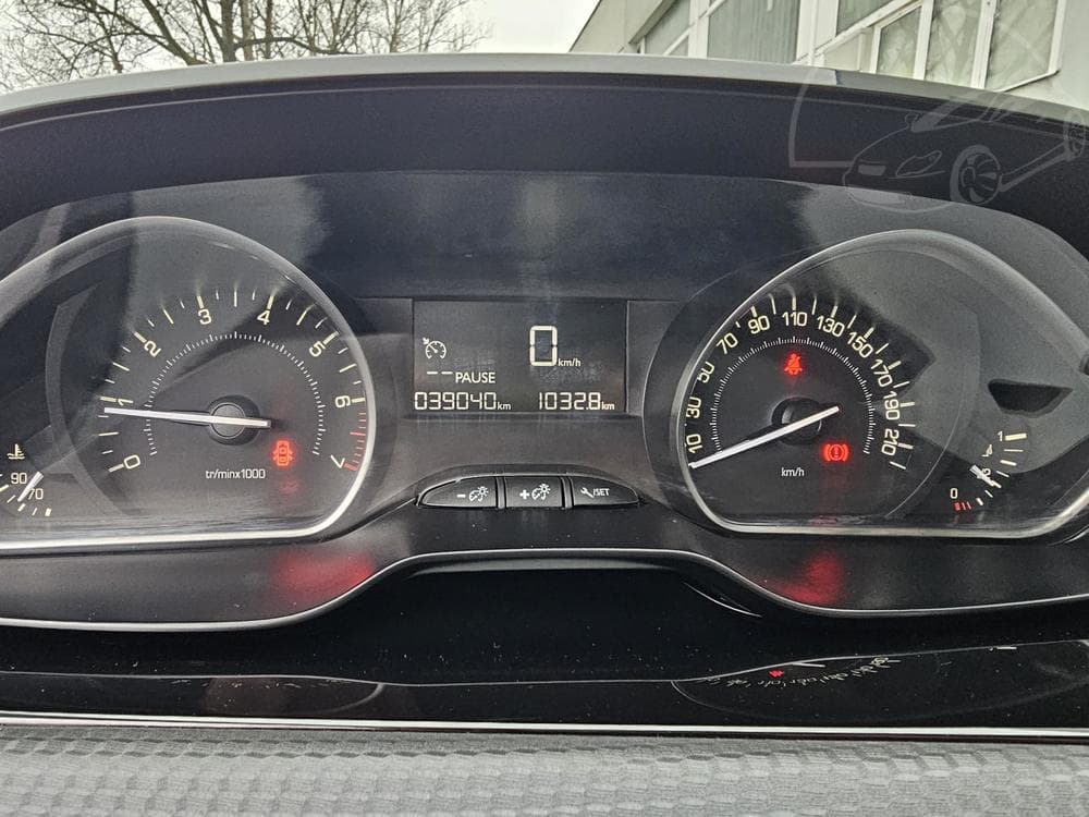 2017 Peugeot 2008 - 19
