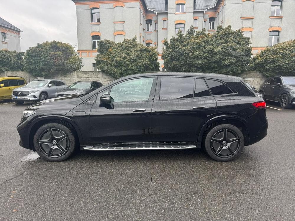 2025 Mercedes-Benz Eqs - 4