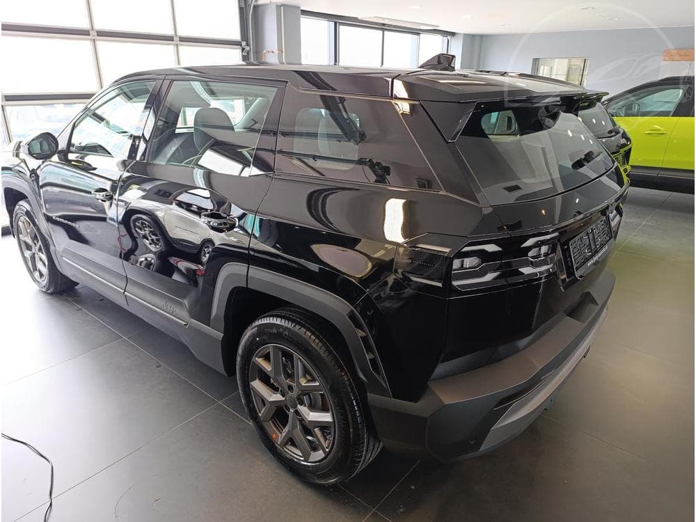 2026 Jeep Compass - 13