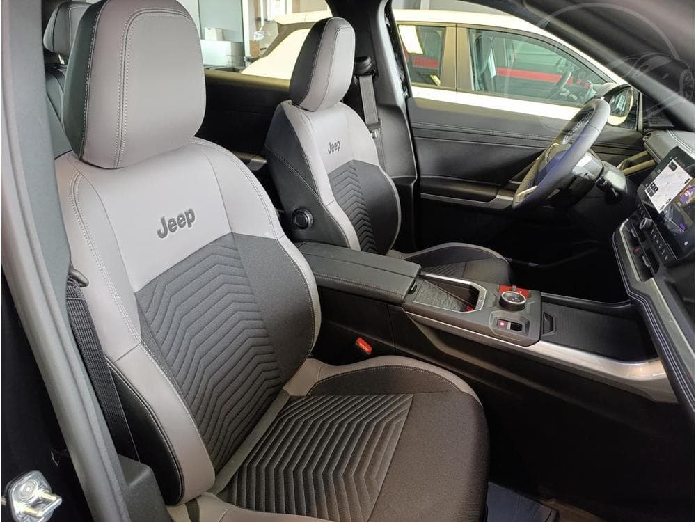 2026 Jeep Compass - 25