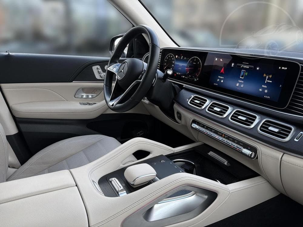 2025 Mercedes-Benz GLE - 34