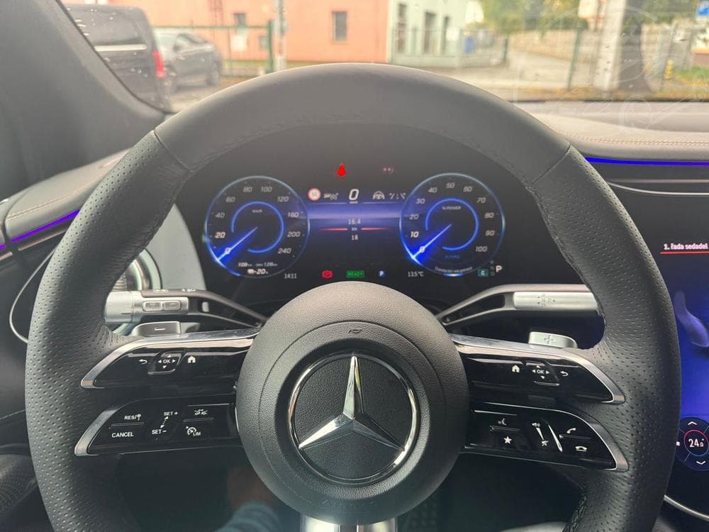 2025 Mercedes-Benz Eqs - 13