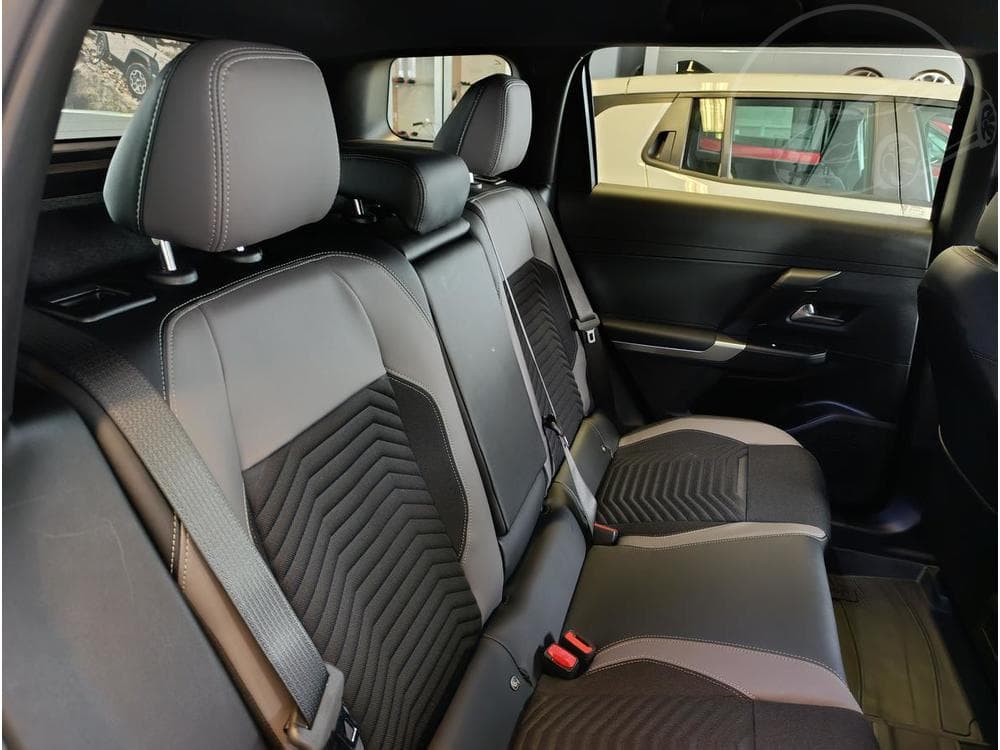 2026 Jeep Compass - 37