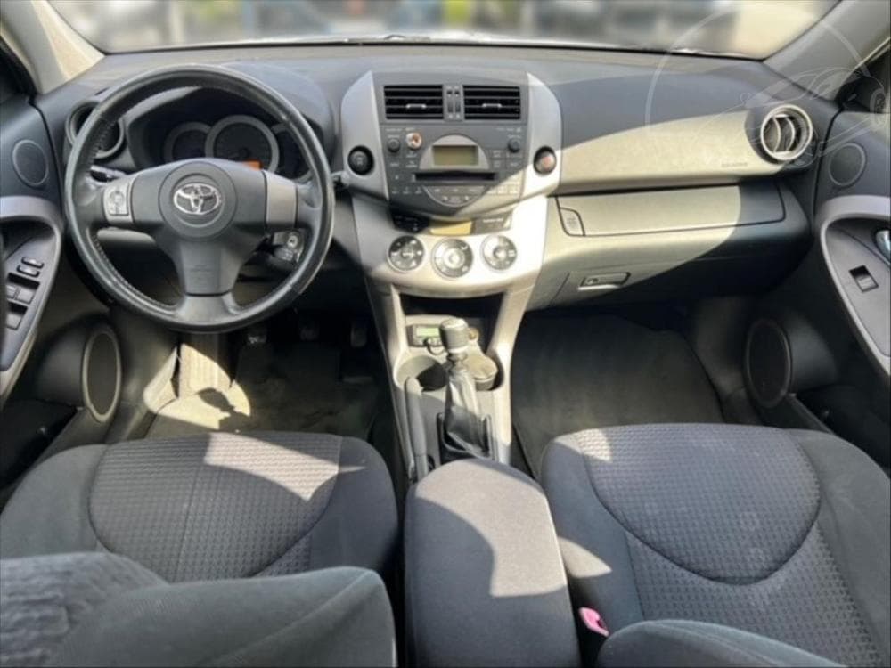 2009 Toyota RAV4 - 9