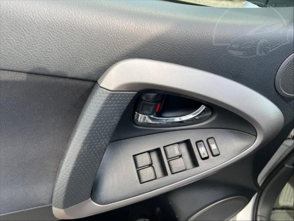 2009 Toyota RAV4 - 11