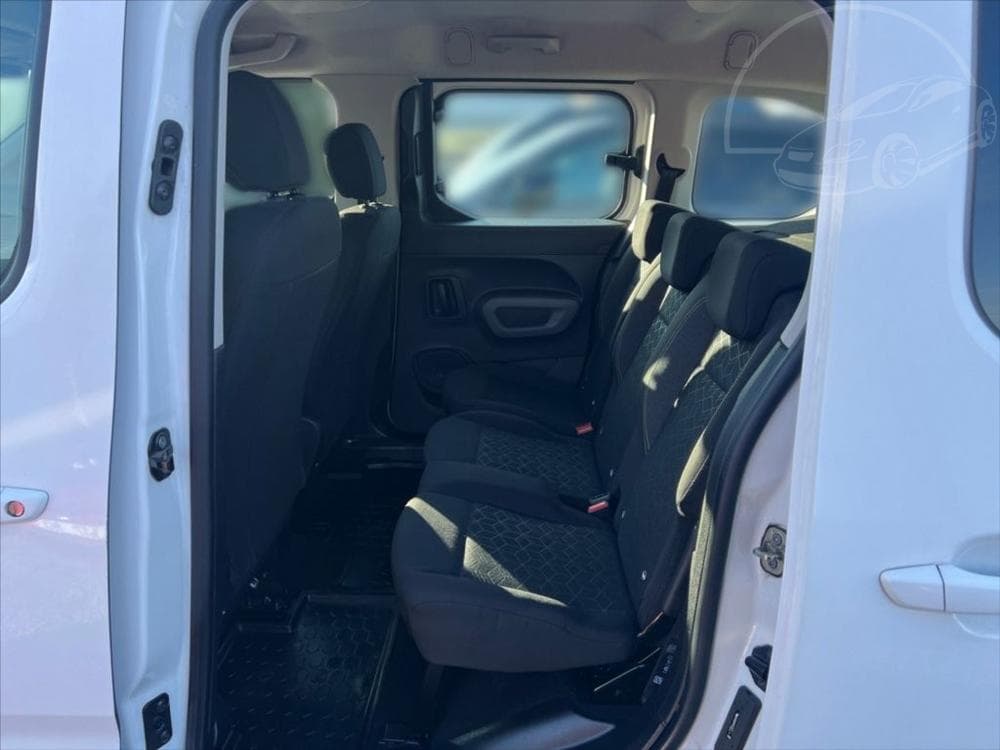 2020 Peugeot Rifter - 8