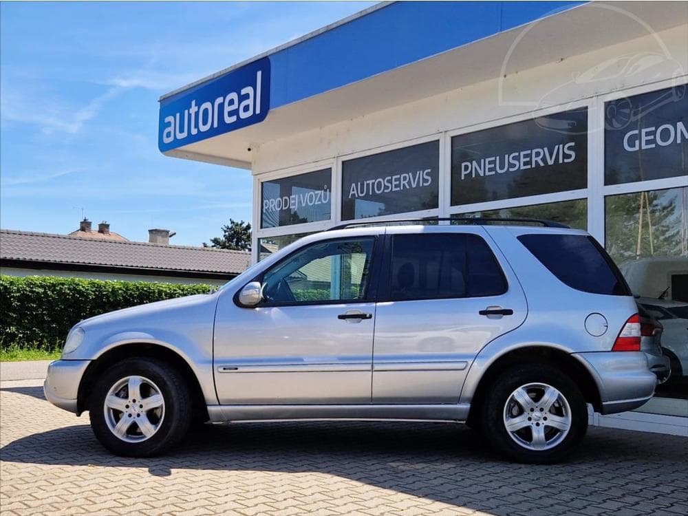 2004 Mercedes-Benz M-CLASS - 2