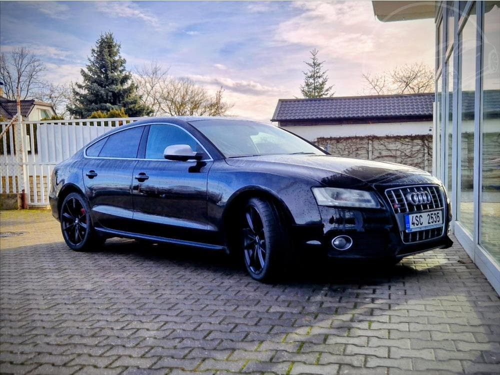 2010 Audi S5 - 7