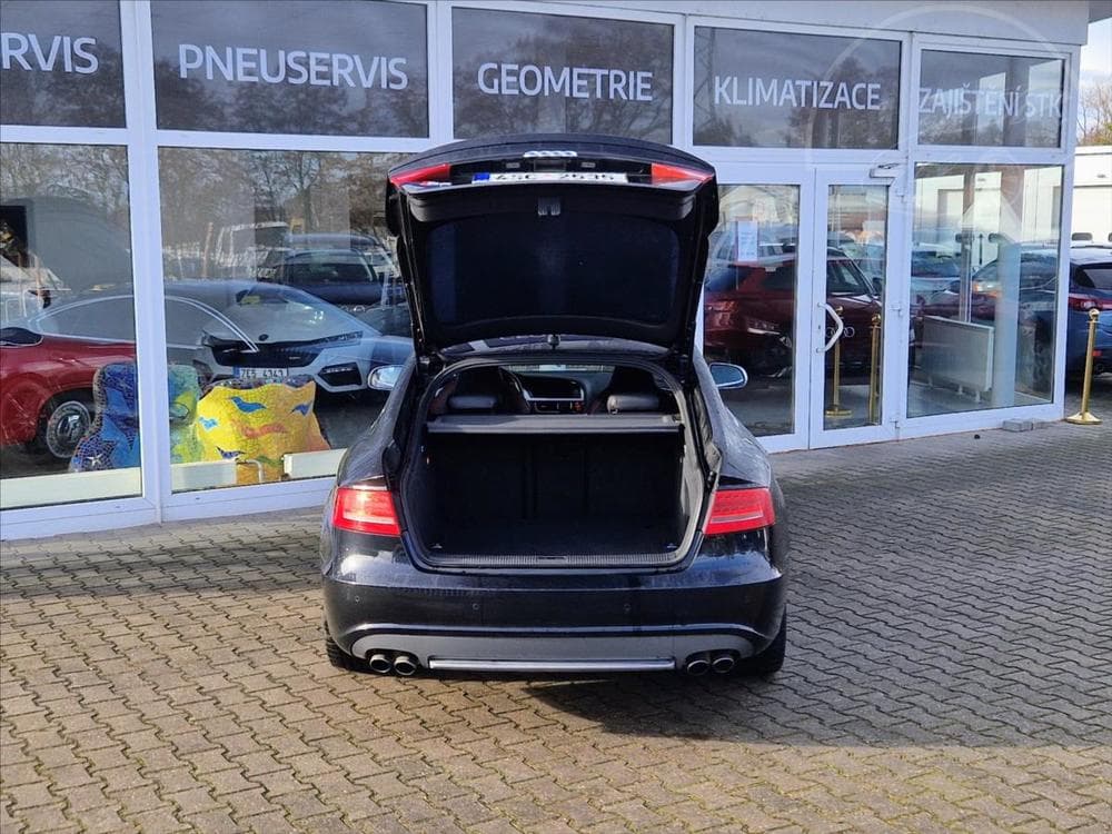 2010 Audi S5 - 9