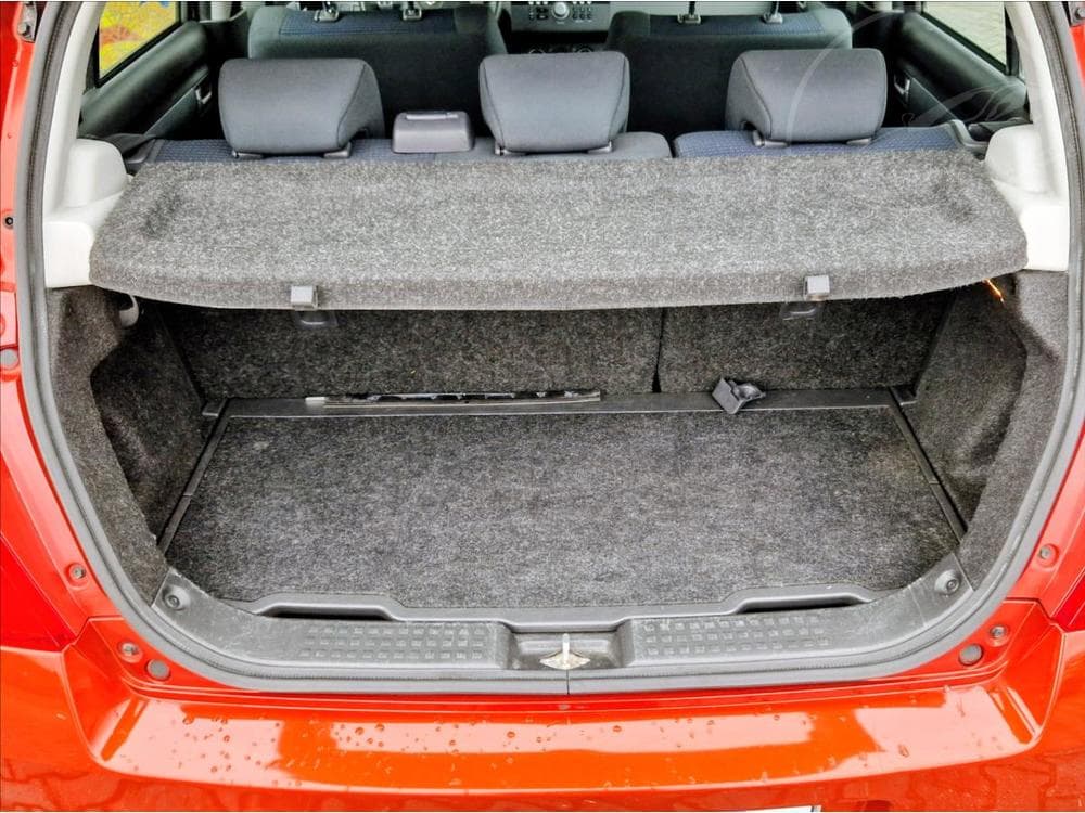 2008 Suzuki SWIFT - 9