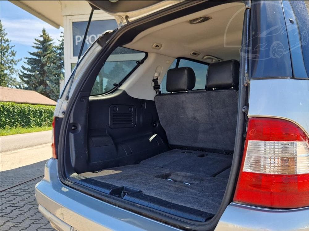 2004 Mercedes-Benz M-CLASS - 11