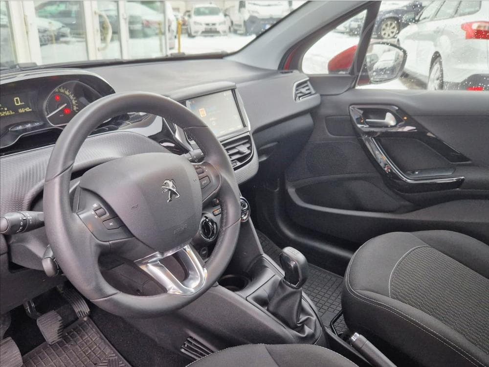 2019 Peugeot 208 - 18