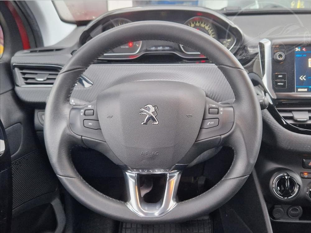 2019 Peugeot 208 - 19
