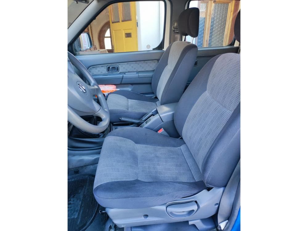 2010 Nissan Navara - 5