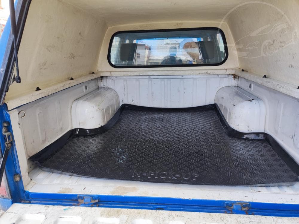 2010 Nissan Navara - 8