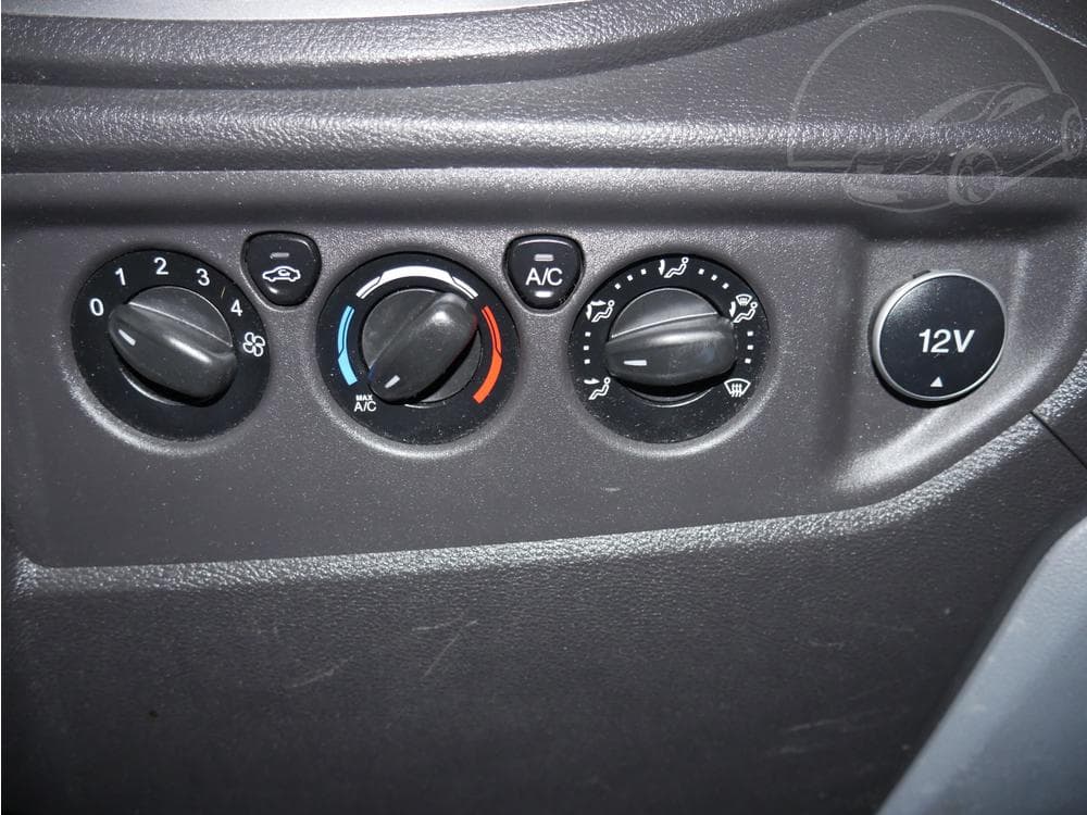 2014 Ford TRANSIT - 31