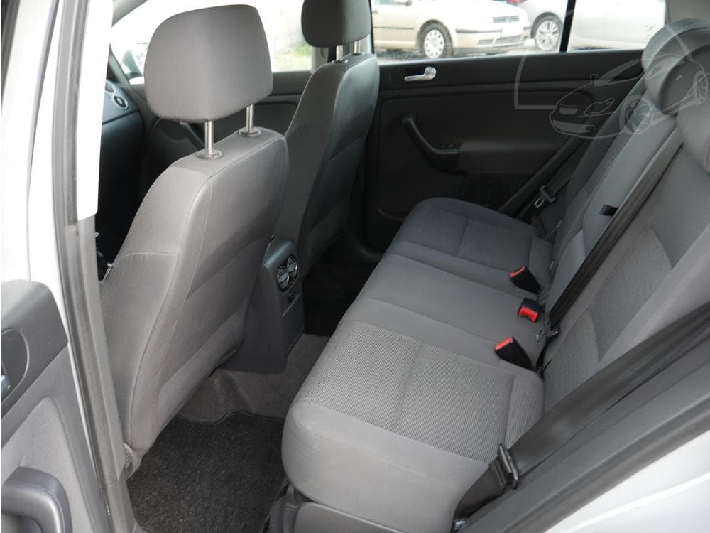 2005 Volkswagen GOLF - 10