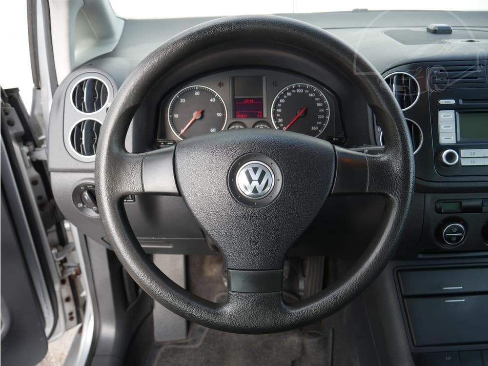 2005 Volkswagen GOLF - 14