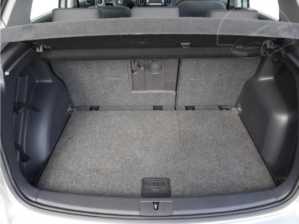 2005 Volkswagen GOLF - 8