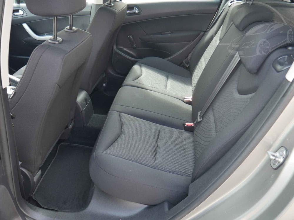2013 Peugeot 308 - 10