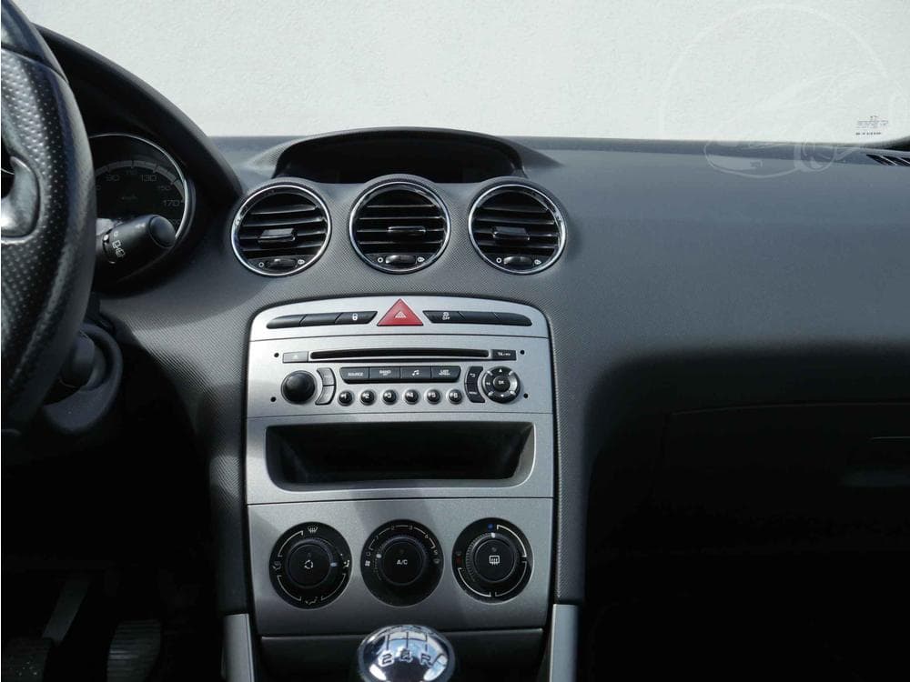 2013 Peugeot 308 - 19