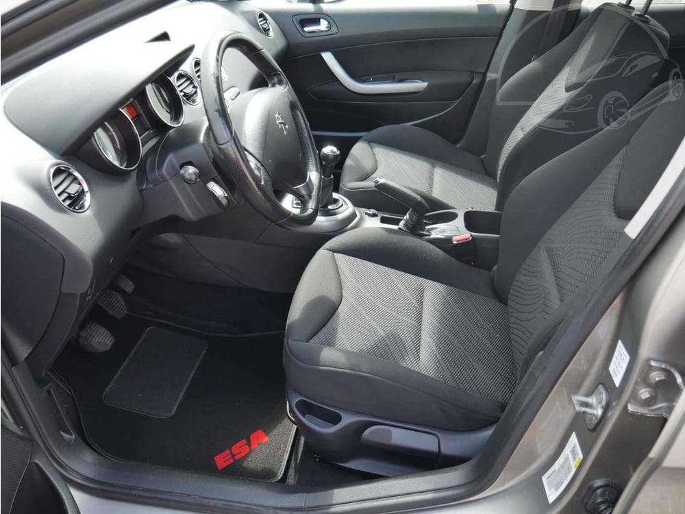 2013 Peugeot 308 - 9