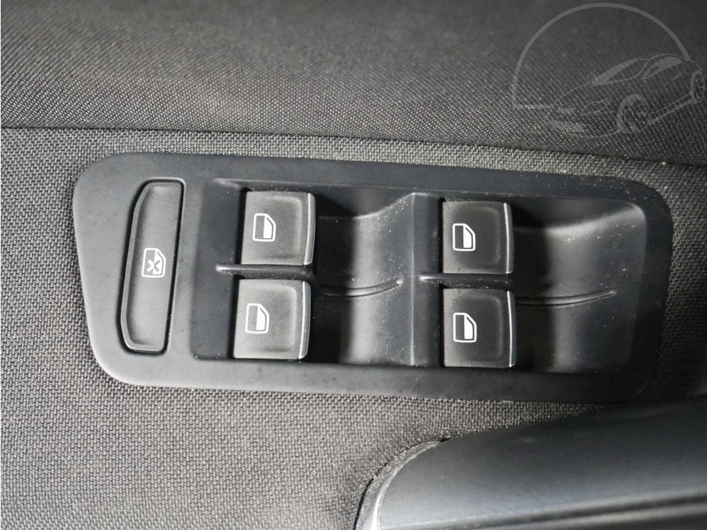 2014 Volkswagen GOLF - 17