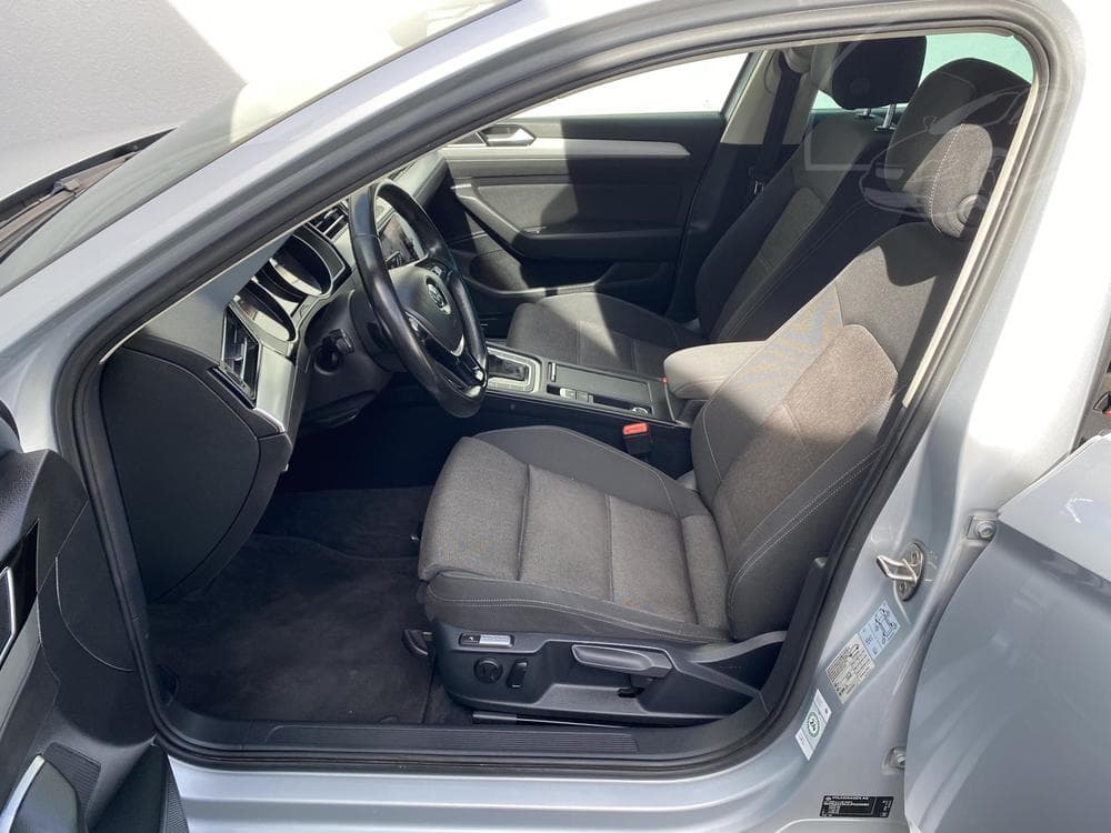 2018 Volkswagen PASSAT - 37