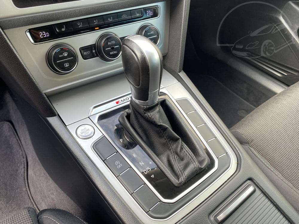 2018 Volkswagen PASSAT - 55
