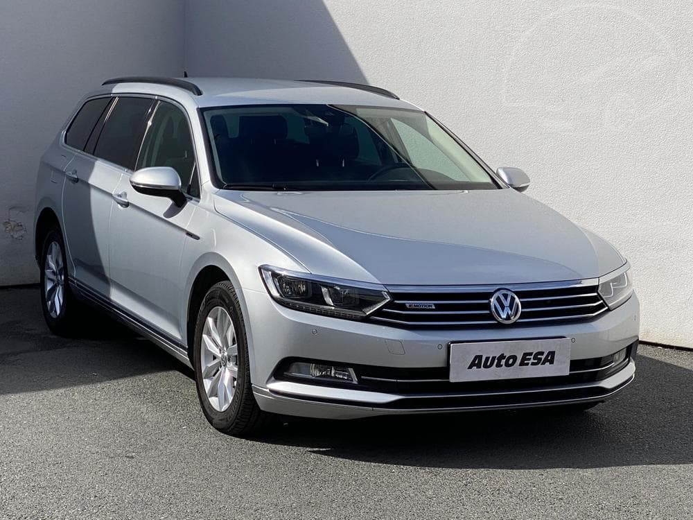2018 Volkswagen PASSAT