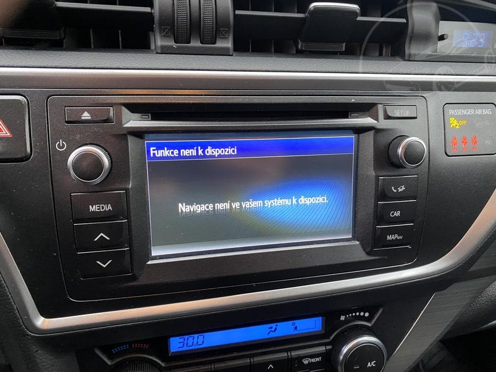 2014 Toyota AURIS - 16