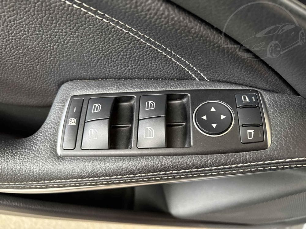 2015 Mercedes-Benz CLA - 12