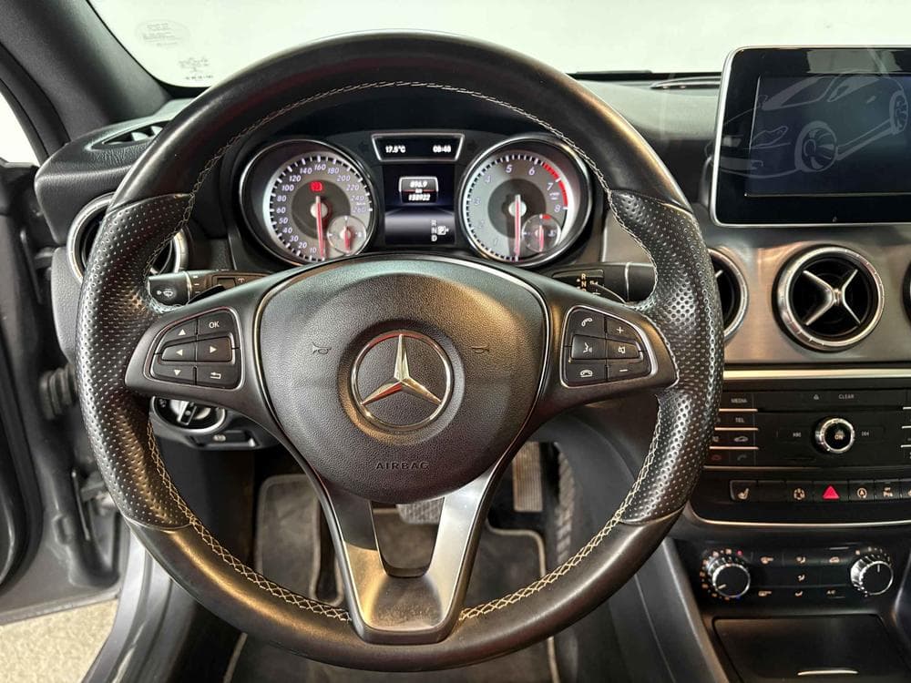 2015 Mercedes-Benz CLA - 16