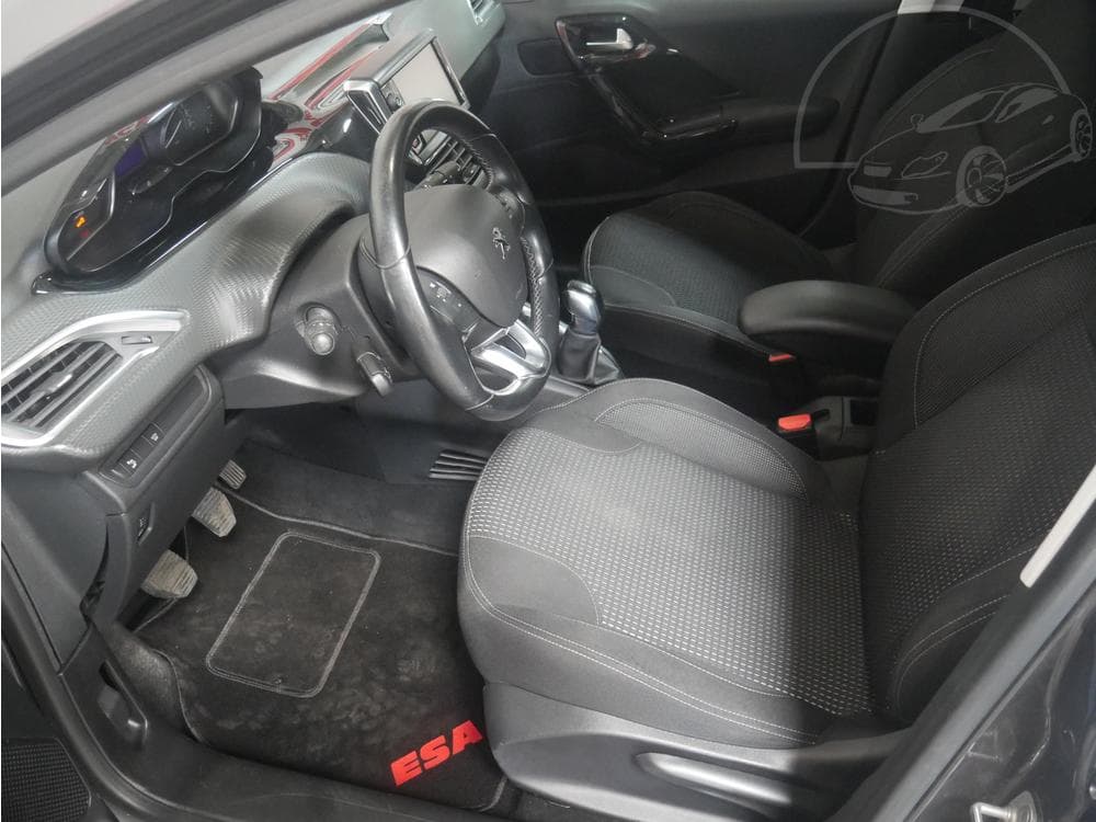 2019 Peugeot 208 - 10