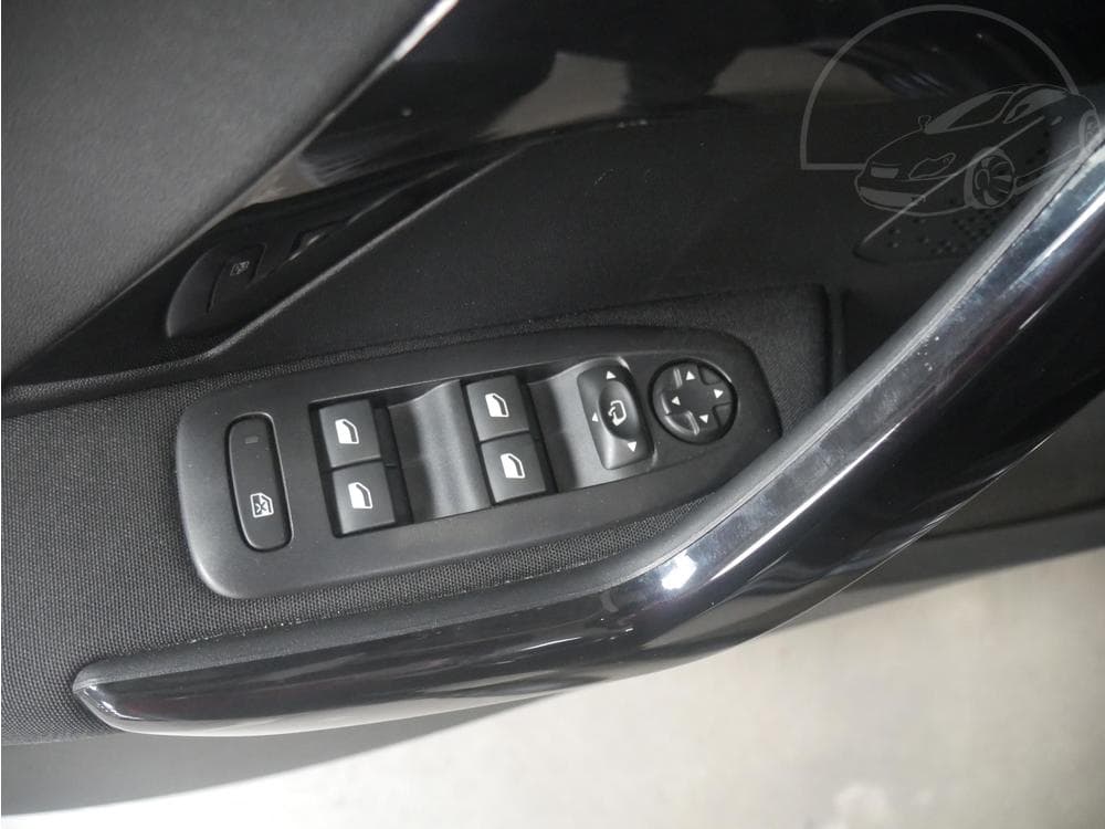 2019 Peugeot 208 - 14