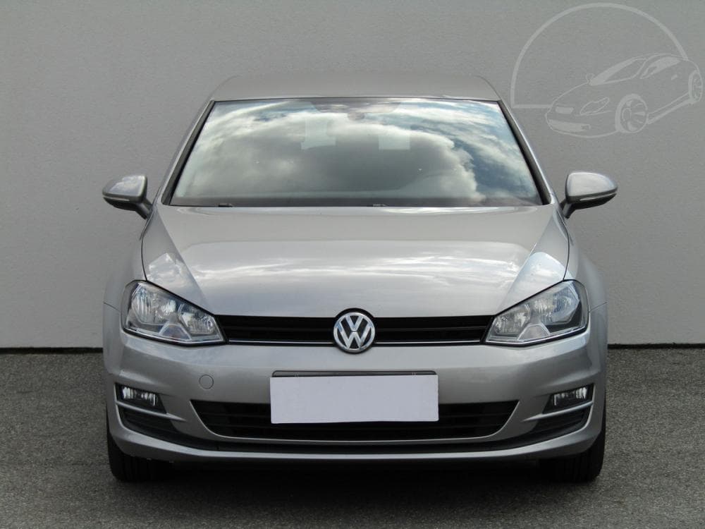 2013 Volkswagen Golf - 2
