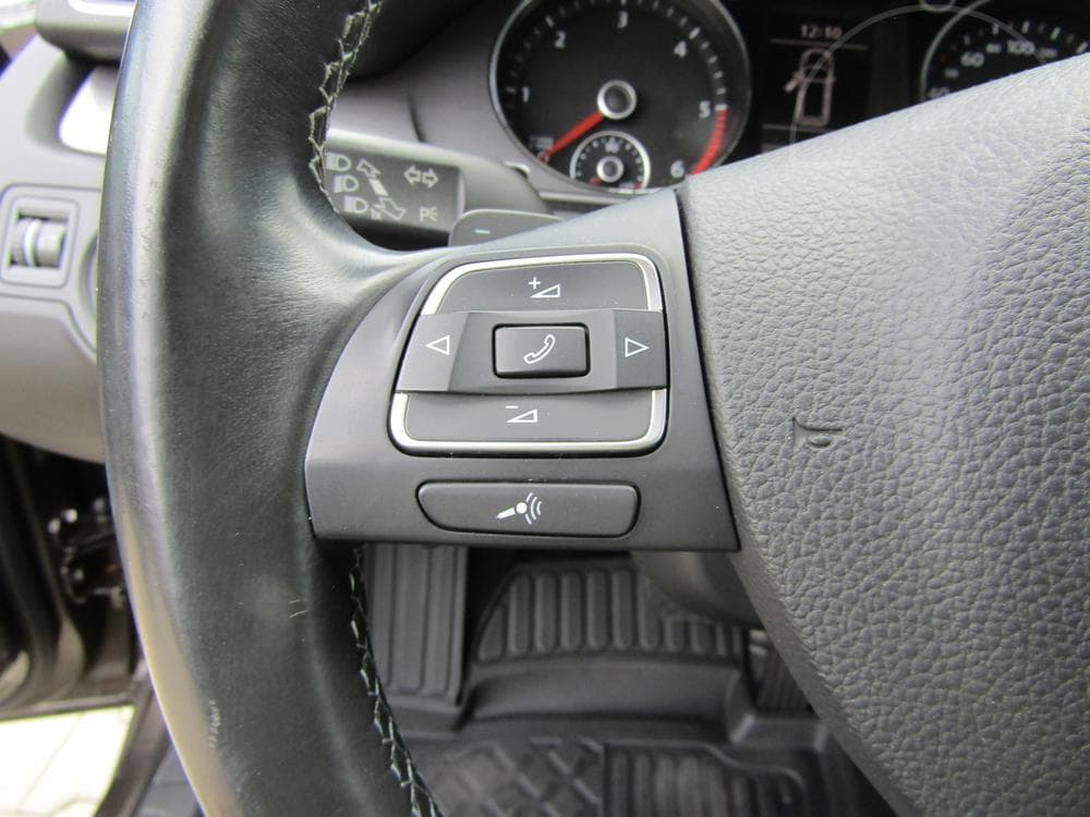 2014 Volkswagen PASSAT - 27