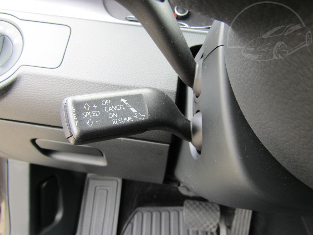 2014 Volkswagen PASSAT - 31