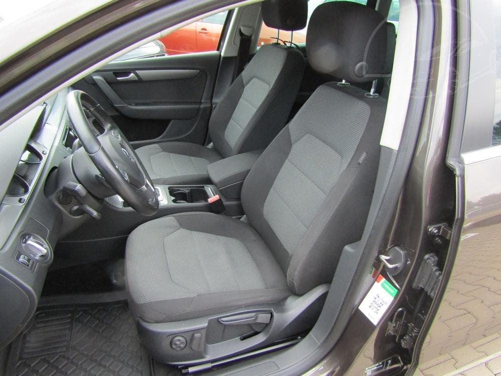 2014 Volkswagen PASSAT - 17
