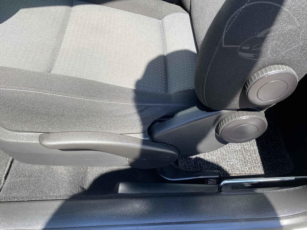 2003 Volkswagen GOLF - 13