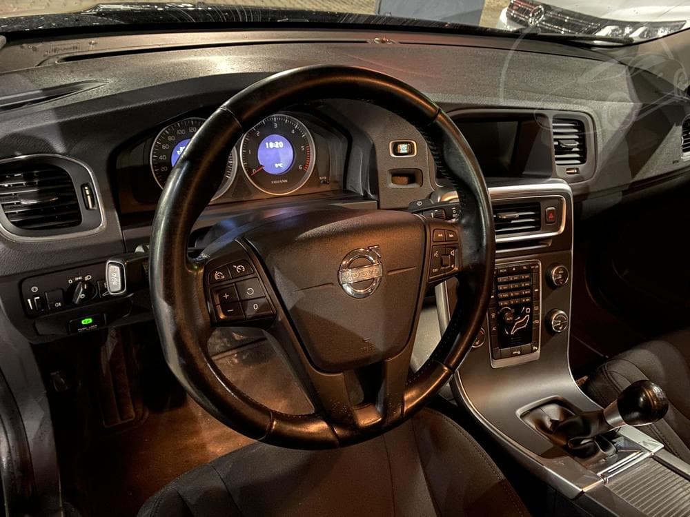 2012 Volvo S60 - 12