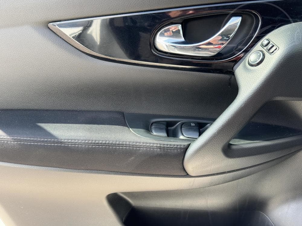 2015 Nissan QASHQAI - 31