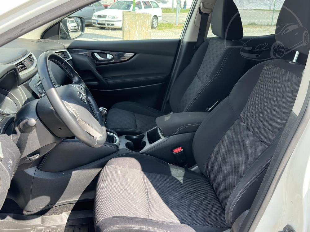 2015 Nissan QASHQAI - 25