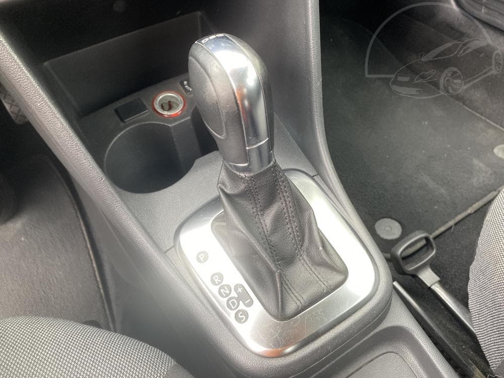 2010 Volkswagen POLO - 27