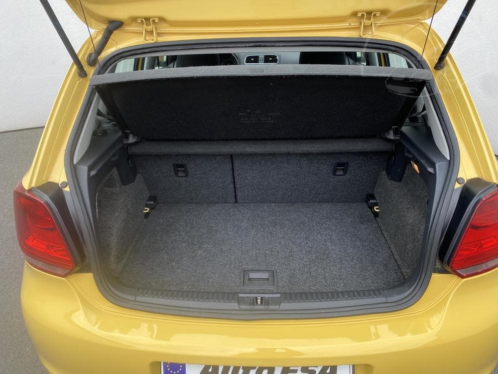 2010 Volkswagen POLO - 13