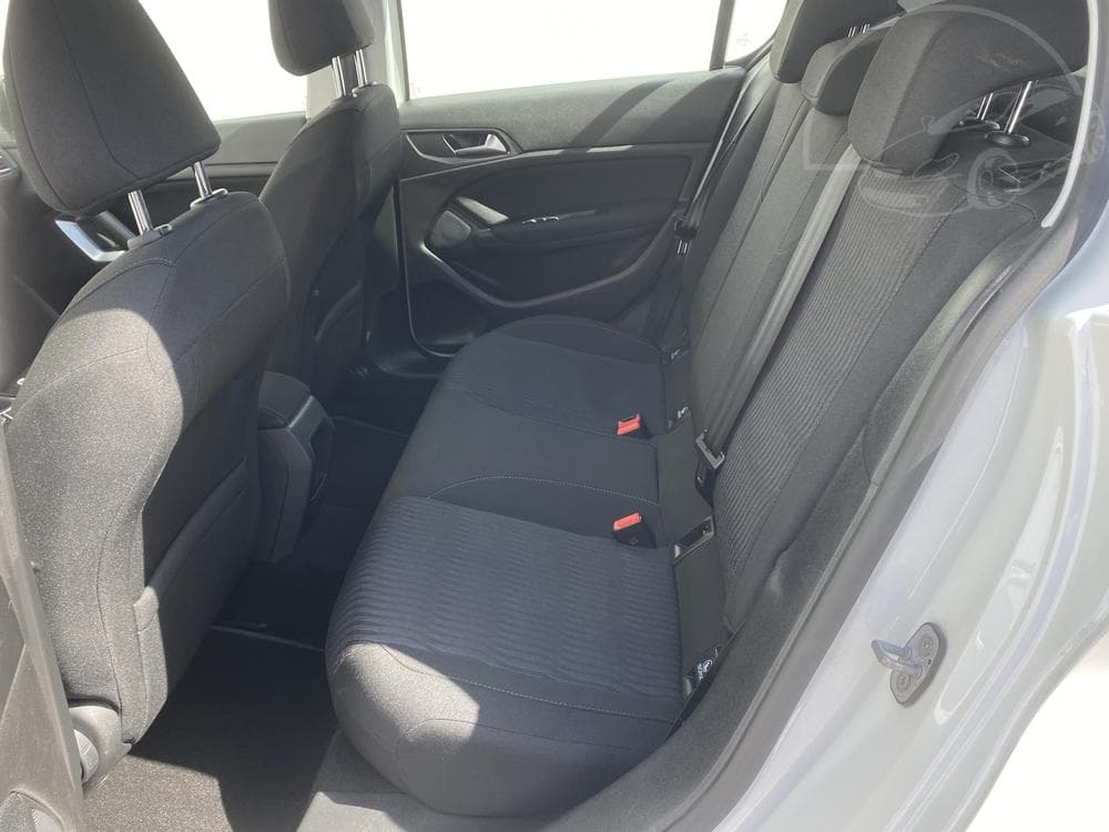 2016 Peugeot 308 - 10