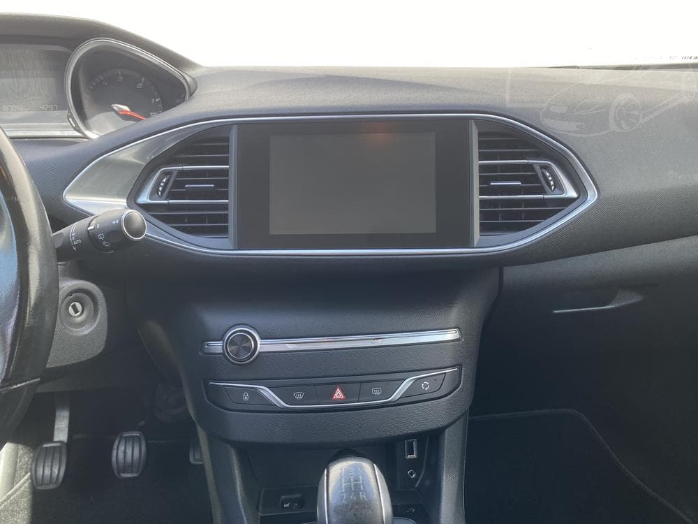 2016 Peugeot 308 - 12