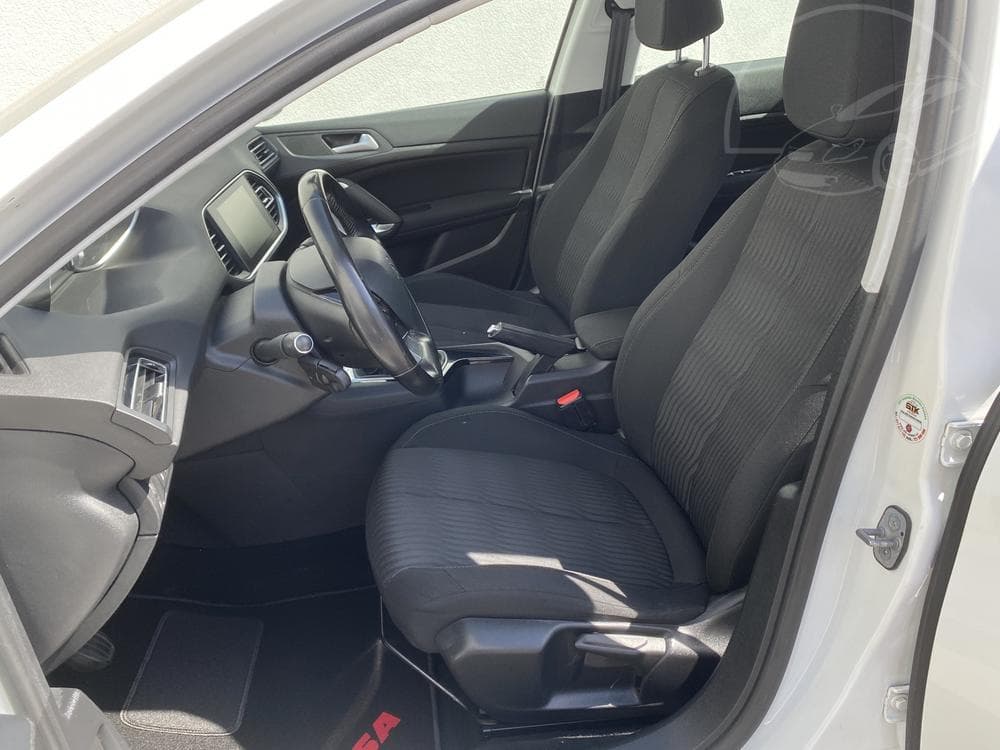 2016 Peugeot 308 - 9