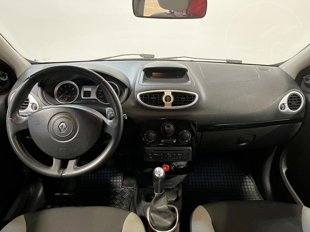 2010 Renault CLIO - 8