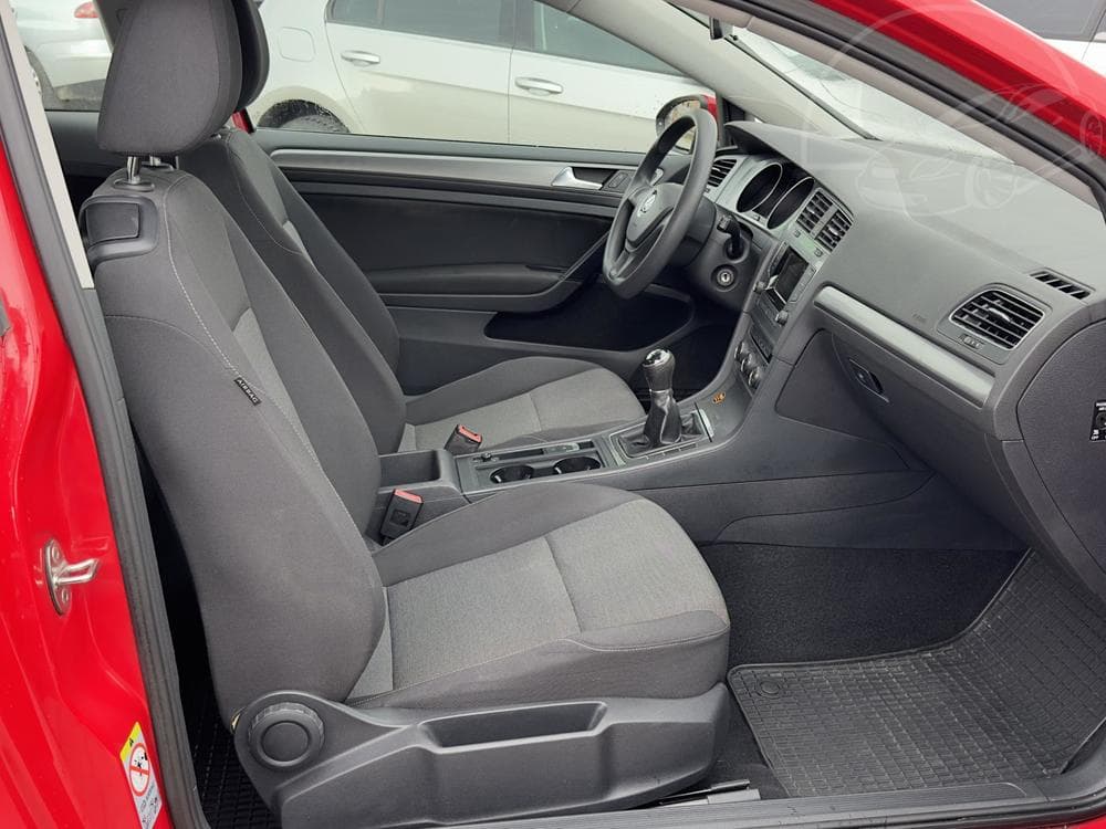 2013 Volkswagen GOLF - 11